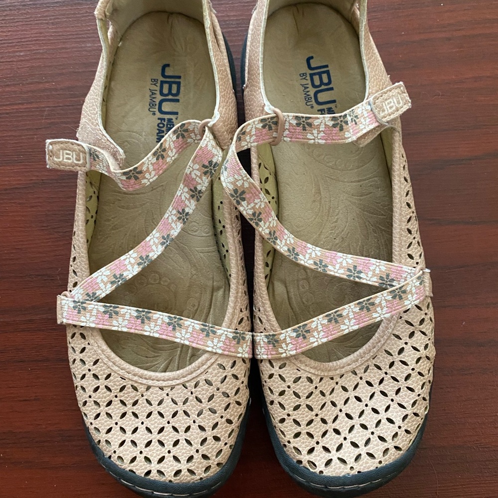 Jambu shoes sz 8 vvguc Boutique comfortable expensive and beautiful - Picture 4 of 6